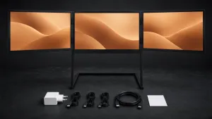 Panelo Studio mit drei 18,5-Zoll-Displays mit Lieferumfang